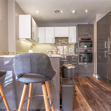 Modern By Portland Sq W/ Courtyard Views Appartement *